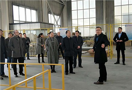 宿城區(qū)區(qū)長張輝、副區(qū)長葉曉晨蒞臨艾華美陳科技考察調(diào)研 宿城區(qū)區(qū)長張輝、副區(qū)長葉曉晨蒞臨艾華美陳科技考察調(diào)研